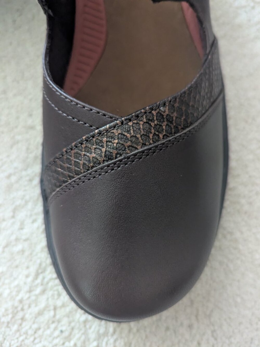 NEW Clarks flat - Picture 4 of 4